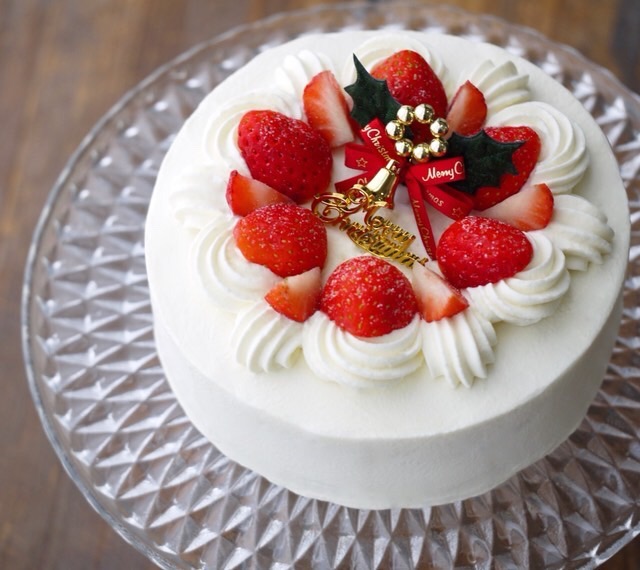 Gluten-Free, Allergen-Free, Vegan Christmas Cakes in Japan